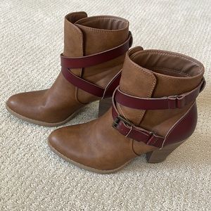 American Eagle Outfitters Boots